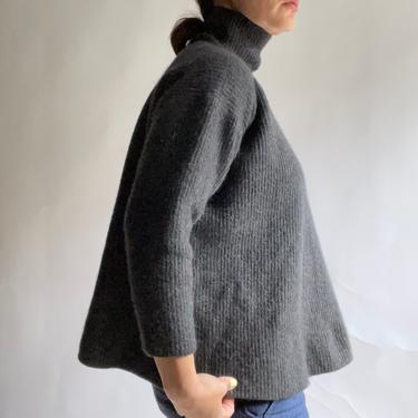 Vintage Minimalist Adrienne Vittadini Grey Lambswool and Angora Asymmetrical Mock Turtleneck Sweater, Size Large 